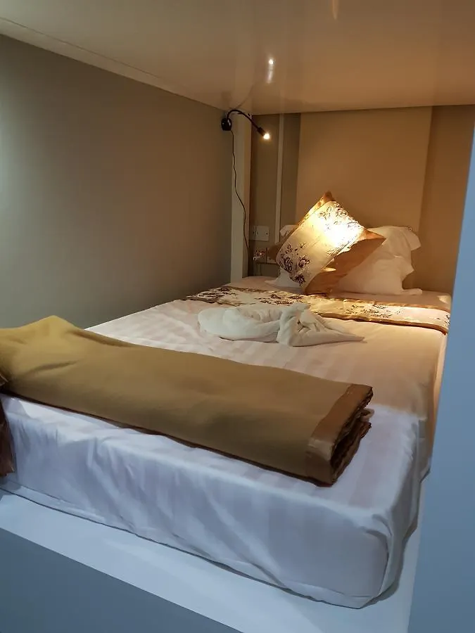 Rangoon 40 Hotel יאנגון